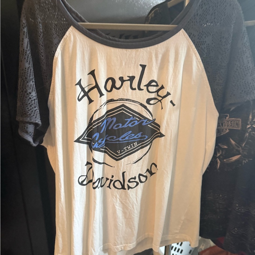 Harley-Davidson Cream and Black Graphic Tee